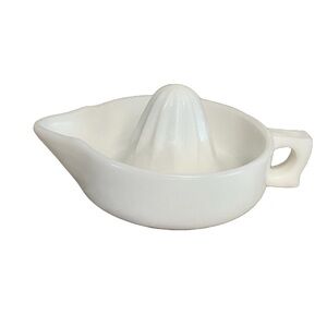 Vintage 1960’s Milk Glass Citrus Juicer / Reamer